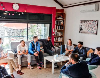 Mise au point sur le positionnement de Wake up Café